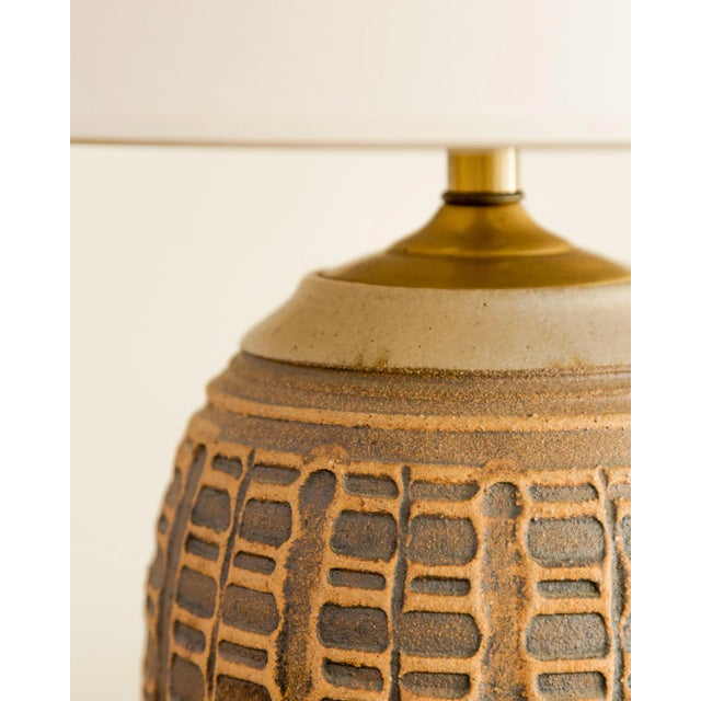 Mid-Century Modern 1960s Bob Kinzie | Stoneware Table Lamp For Sale - Image 3 of 5