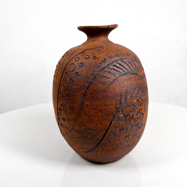 1980s Modernist Mel Pottery Vase Textured Abstract Design For Sale - Image 9 of 9