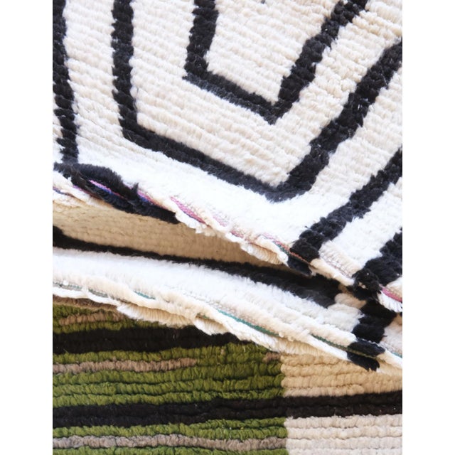 Modern Hallway Rug - 12.1 X 4.2 Ft For Sale In Cleveland - Image 6 of 8