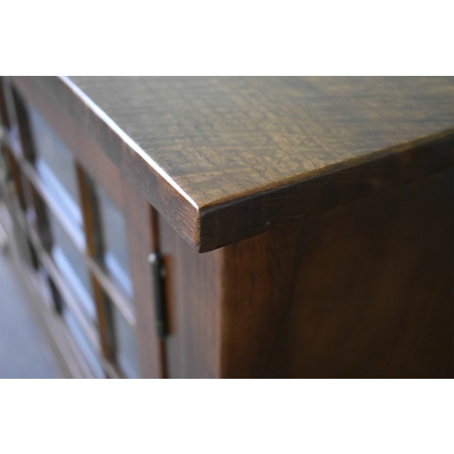 2020s Mission Quarter Sawn Oak Tv Stand - Walnut For Sale - Image 5 of 5