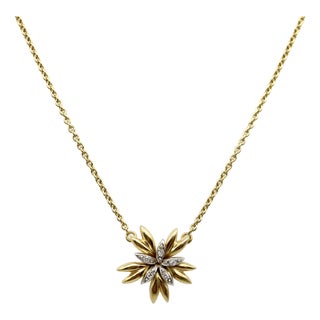 1950s French 18k Gold Mid-Century Flower Pendant Necklace With Diamonds For Sale
