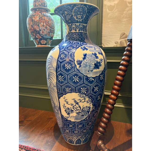 Meiji Japanese Arita Floor Vase For Sale - Image 12 of 12