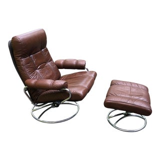1970s Scandinavian Ekornes Reclining Leather Lounge Chair and Ottoman - 2 Pieces For Sale