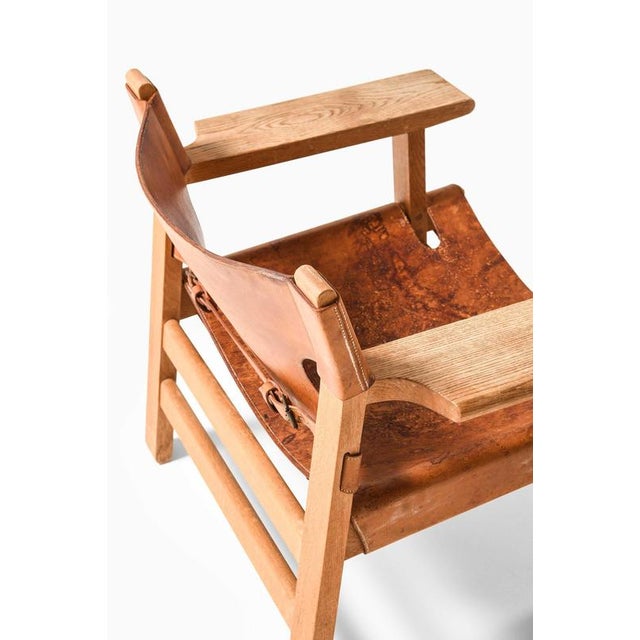 The Spanish Chair in Leather and Oak attributed to Børge Mogensen, 1950s For Sale - Image 6 of 8