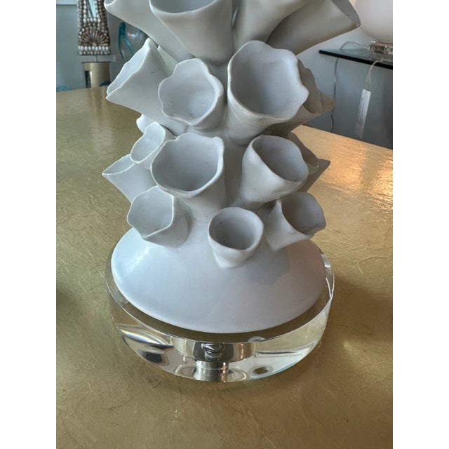 Metal Vintage Pair Porcelain Faux Coral Tubes Table Lamps Lucite Base Newly Wired For Sale - Image 7 of 13