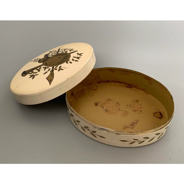 Ivory Antique Italian Toleware Trinket Box | Circa 1890-1920 | Hand-Painted Hunting Motif For Sale - Image 8 of 11