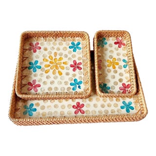 Set of Three Colorful Flower-Shaped Rattan and Mother-of-Pearl Inlaid Rectangular Trays For Sale