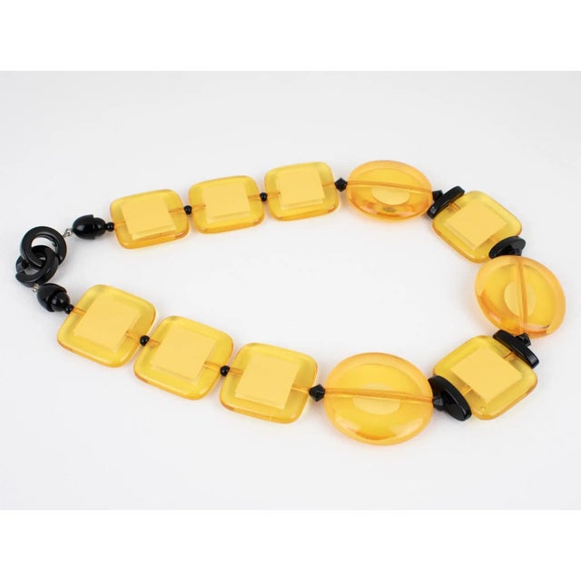 Angela Caputi Yellow and Black Resin Necklace For Sale In Atlanta - Image 6 of 10