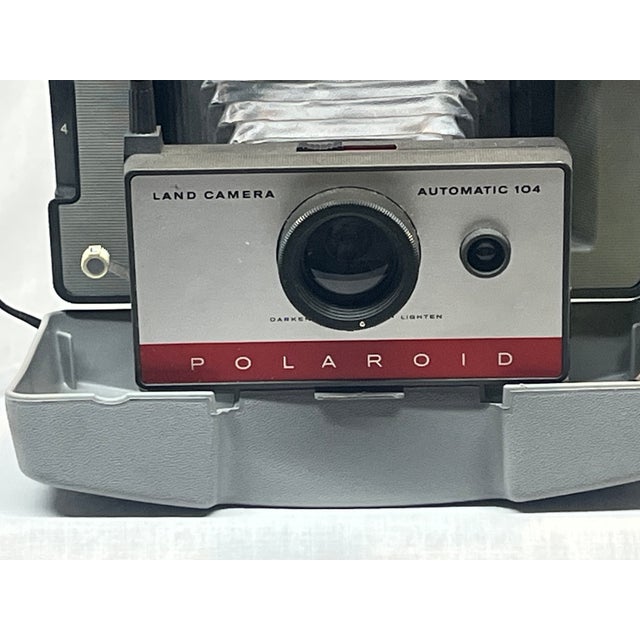 Vintage 1960s Polaroid Automatic 104 Land Camera With Flash For Sale In New York - Image 6 of 10