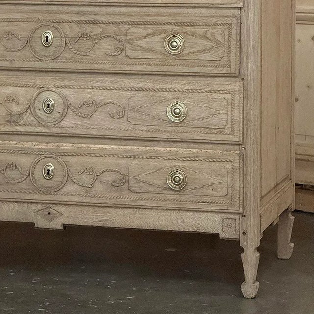 18th Century Liègeois Louis XVI Period Stripped Oak Commode For Sale - Image 10 of 18
