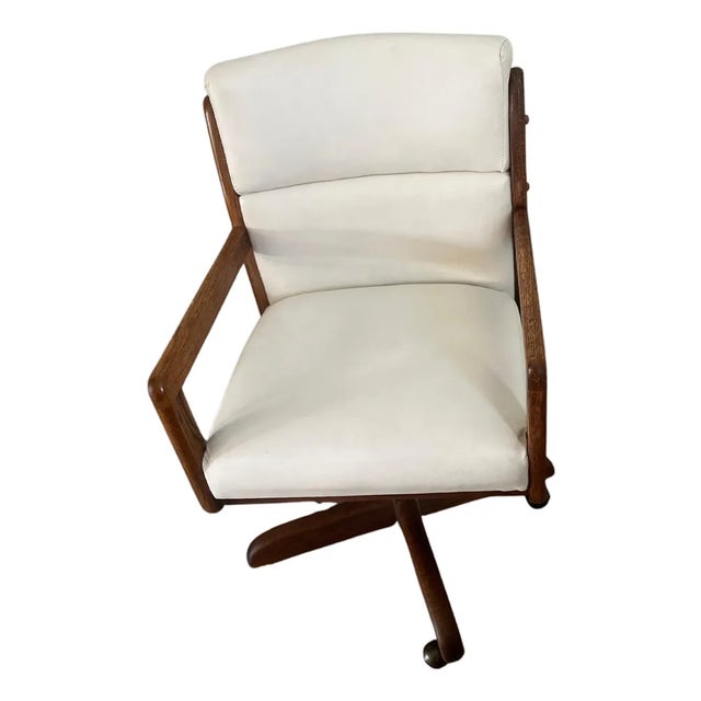 Mid Century Modern Oak Executive Office Swivel Chair For Sale