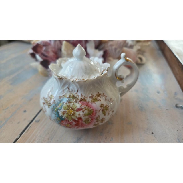 Victorian Early 20th-Century Japanese Floral Porcelain Petite Covered Sugar Bowl For Sale - Image 3 of 18