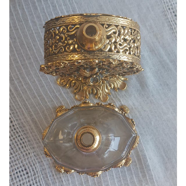 1960s Stylebuilt n.y. 24k Gold-Plated Vanity Suite - 3 Pieces For Sale In Tampa - Image 6 of 12