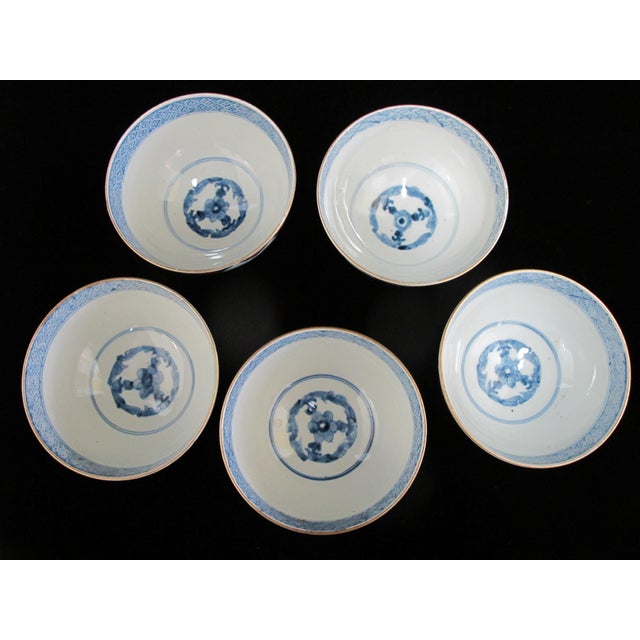 Japanese Imari Porcelain Covered Rice or Soup Bowl With Lid Set of 5 For Sale - Image 11 of 18