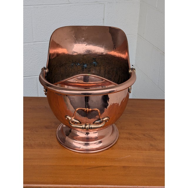 Fabulous Antique 19th Century Copper Brass Coal Bucket Helmet Scuttle W/ Helmet For Sale In Washington DC - Image 6 of 12
