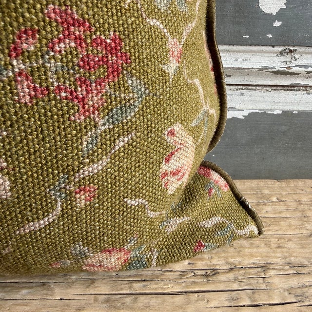 Made in France A timeless accent pillow woven in France from heavy, artisan linen — its dense, tactile weave and softly...