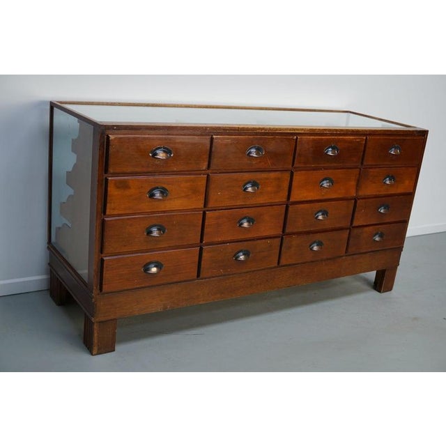 1920s English Beech and Glass Shop Counter Cabinet, 1920s For Sale - Image 5 of 18