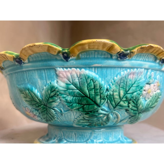 Antique Majolica Footed Bowl W/ Scalloped Rim, C. 1880's For Sale - Image 4 of 8