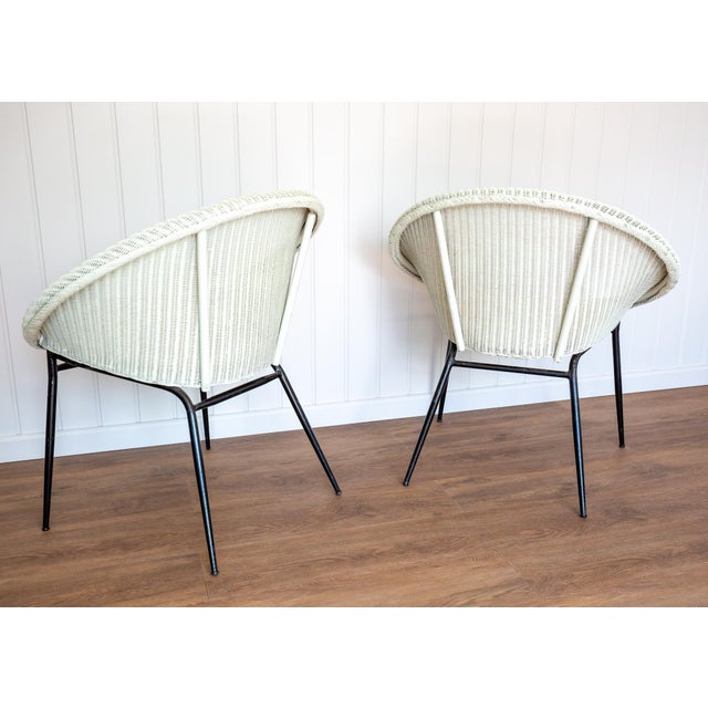 Mid-Century Modern Bauhaus Satellite Cocktail Lounge Chairs in Wicker and Steel by Lloyd Loom for Lusty, 1950s, Set of 2 For Sale - Image 15 of 18