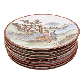Circa 1950 Kutani Hand-Painted Dinner Plates, Japan- Set of 8 For Sale