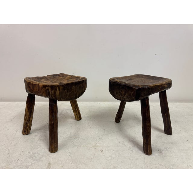 Rustic Brutalist Tripod Stools in Elm, 1960s, Set of 2 For Sale - Image 13 of 17