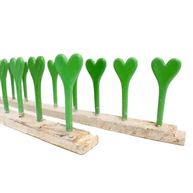 Kelly Green Heart Lollipop Size Strands For Sale - Image 9 of 10