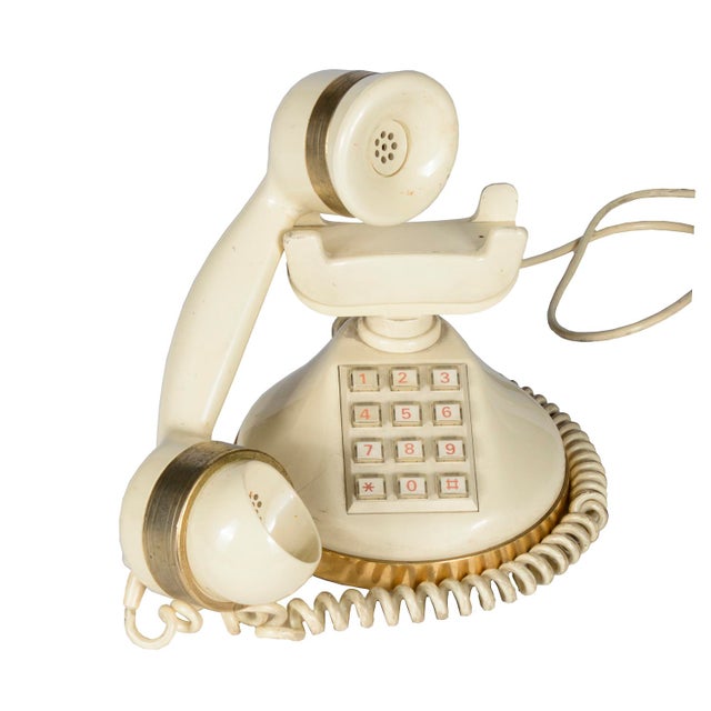 This is a Telcer Telefonia landline telephone, a vintage model with an iconic design. The phone has a rounded, compact...