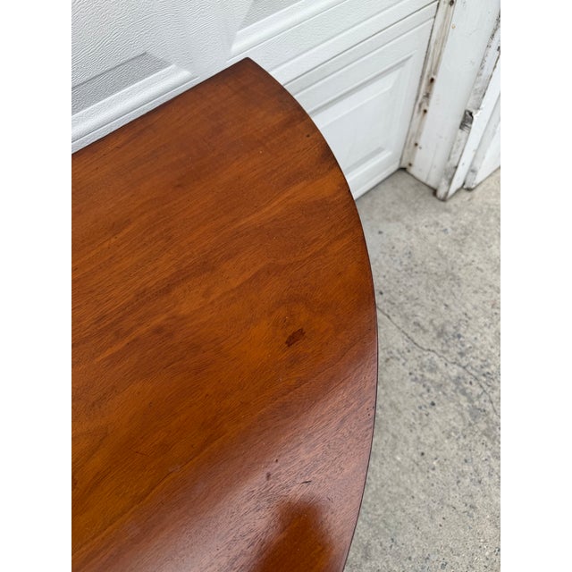 Vintage Federal Style Mahogany Gateleg Round Drop Leaf Dining Table For Sale - Image 12 of 12
