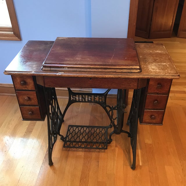 1922 G Series Singer Sewing Machine Chairish