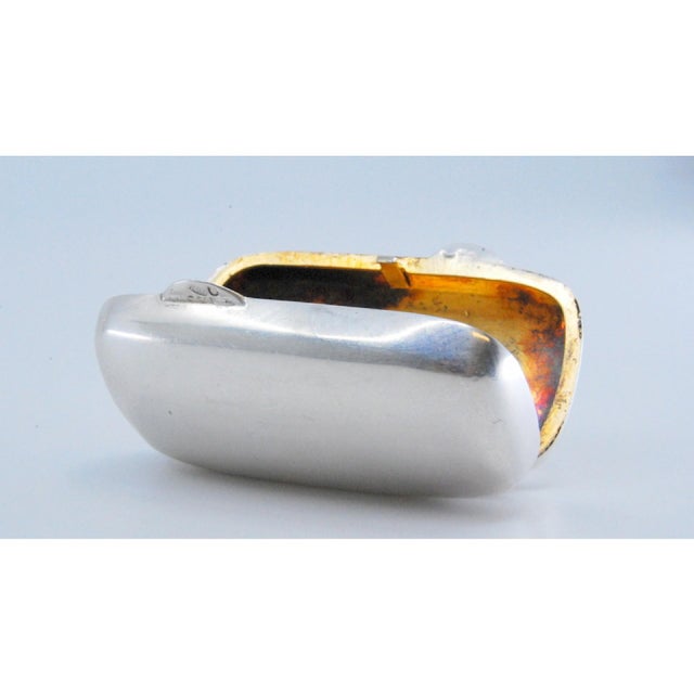 Oval Silver Pill Box with Gilt Interior, in Good conditions. Designed 1980 to 1989