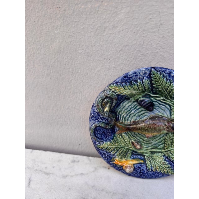 French Country Small Majolica Palissy Fish Wall Platter Circa 1890 For Sale - Image 3 of 5