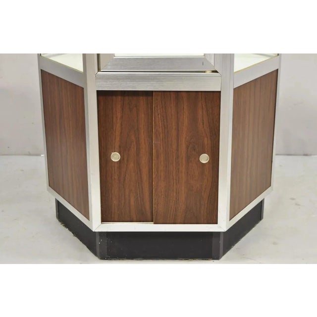 Vintage Hexagonal Modern Glass Retail Jewelry Tall Display Case Stand Showcase For Sale - Image 4 of 12
