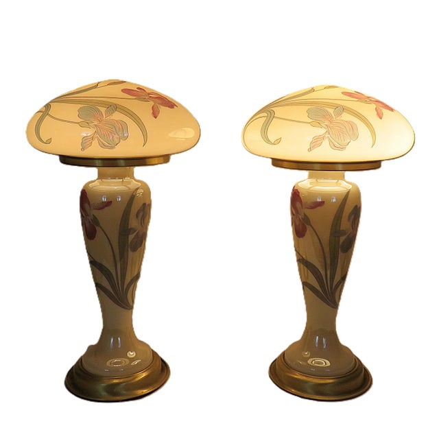 FREE SHIPPING ANYWHERE IN THE CONTINENTAL US! This is a set of mushroom glass table lamps. Art Deco style. Light beige...