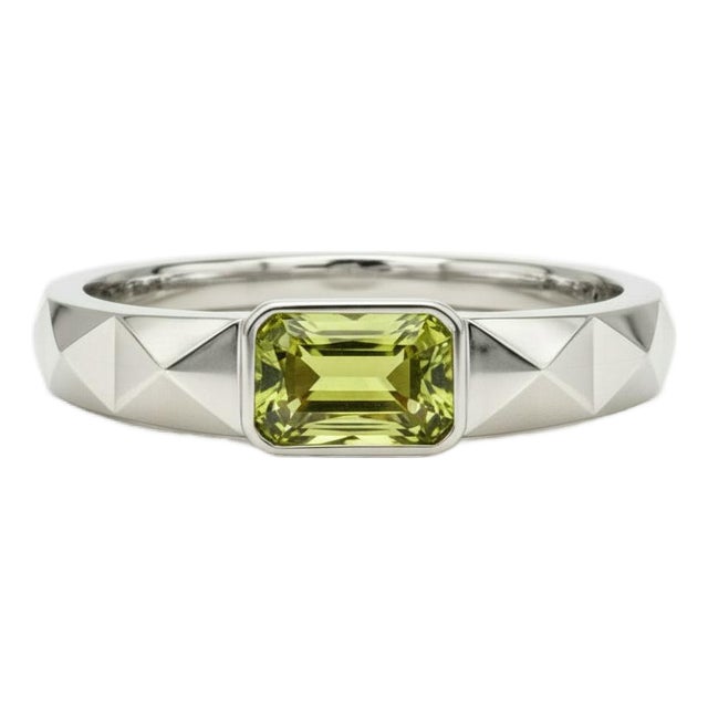 Peridot Solitaire Ring for Men Silver, Gold, Size 10 For Sale