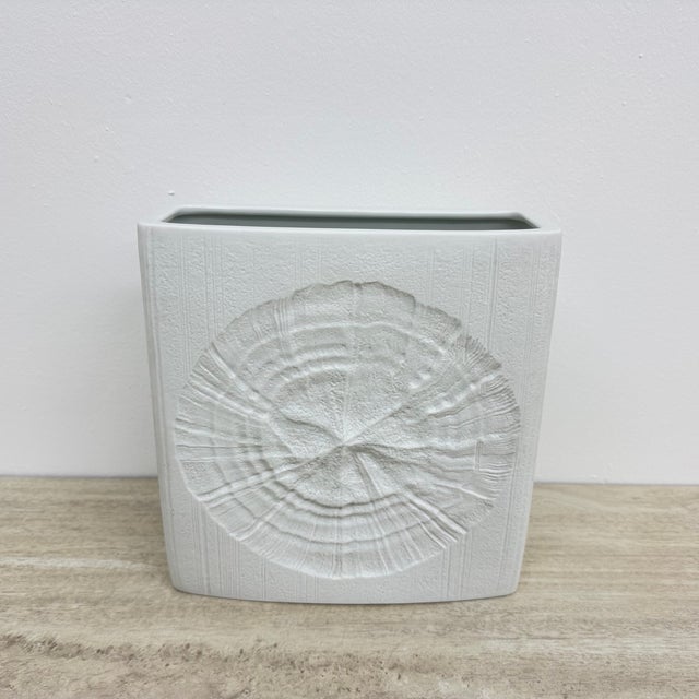 Mid-Century Modern White Ceramic Vase by Martin Freyer for Rosenthal, 1960s For Sale - Image 3 of 8