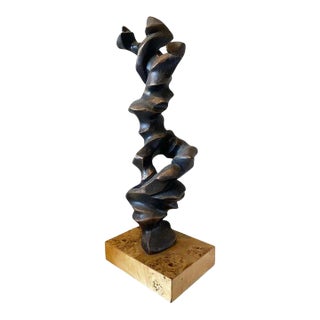 Dancing Sculpture in Resin in the Style of Umberto Boccioni For Sale