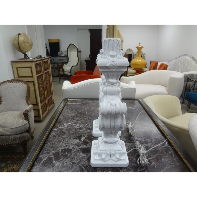 Sculpture Materials Pair of Hollywood Regency Plaster Lamps For Sale - Image 7 of 10