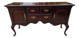 1990s Thomasville Collectors Cherry Queen Ann Server Sideboard Buffet Console Bar
