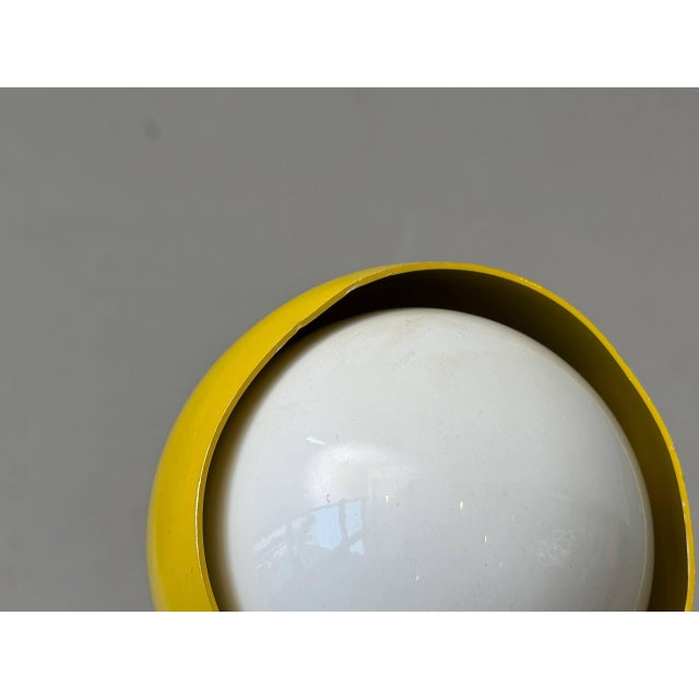 Yellow Eclisse Yellow Table Lamp by Vico Magistretti for Artemide, Italy, 1960s For Sale - Image 8 of 11