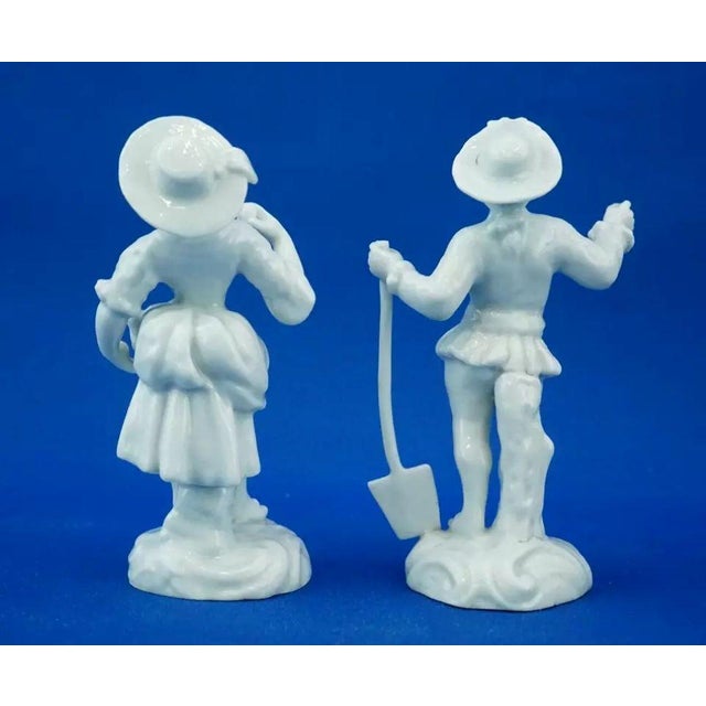 White Porcelain Lady and Dandy from by Real Casa Ferdinandea, Naples, Italy, 18th Century, Set of 2 For Sale - Image 4 of 18