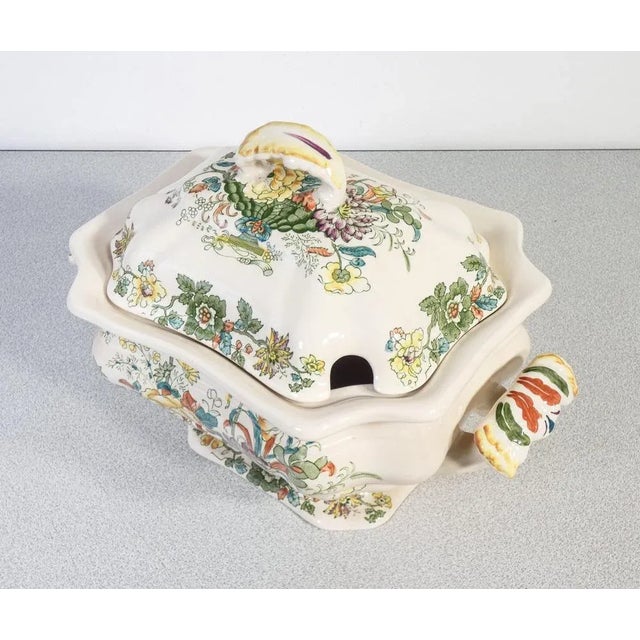 1950s English Decorated Ceramic Service from Mason's, 1950s, Set of 41 For Sale - Image 5 of 10