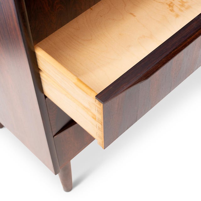 1960s Vintage Danish Mid-Century Five-Drawer Rosewood Tallboy Dresser 1960s For Sale - Image 5 of 6
