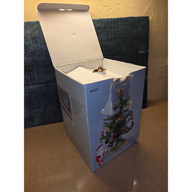 Green Capodimonte Christmas Tree For Sale - Image 8 of 12
