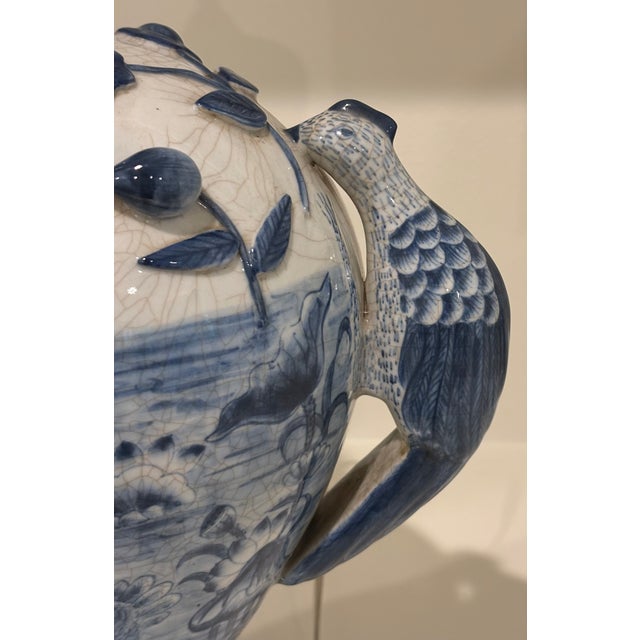Early 20th Century Large Scale Chinoiserie Blue and White Porcelain Table Lamp With Sculptural Bird Handles For Sale - Image 5 of 14