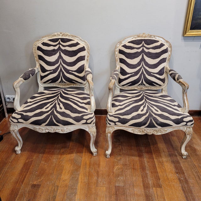 Louis XV Armchairs in Polychrome Wood with Zebra-Print Upholstery, France, 1790s, Set of 2 For Sale - Image 6 of 18