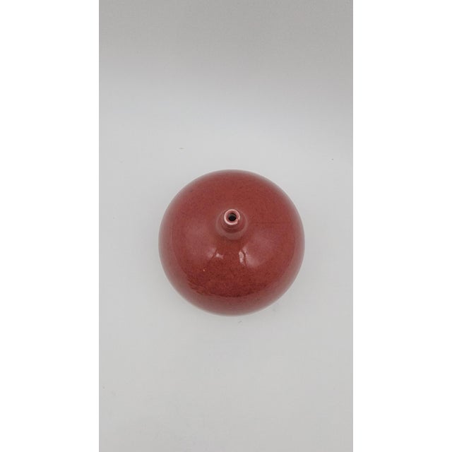 Late 20th Century Late 20th Century Minimalist Studio Pottery Bottle Vase in Cranberry Pink Glaze For Sale - Image 5 of 8
