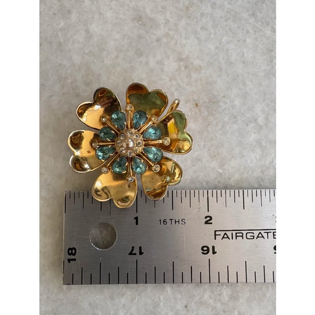 Hollywood Regency Mid 20th Century Coro Gold Tone Rhinestone Vintage Brooch/Pendant For Sale - Image 3 of 4