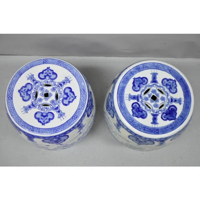 Late 20th Century Vintage Chinese Oriental Blue & White Porcelain Garden Drum Seat Table - A Pair For Sale - Image 5 of 9