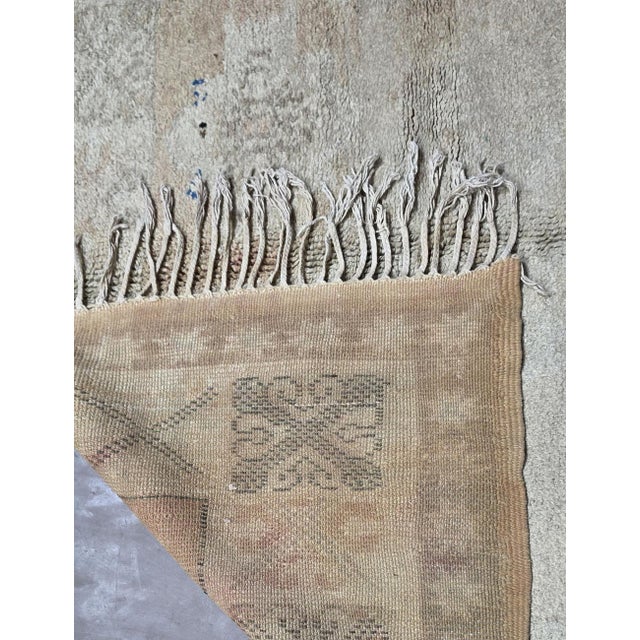 Faded Vintage Moroccan Rug - 8.6 X 7.3 Ft For Sale In Cleveland - Image 6 of 6
