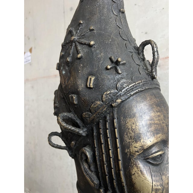 1920s Large Bronze Benin Head, Nigeria, 1920s For Sale - Image 5 of 9